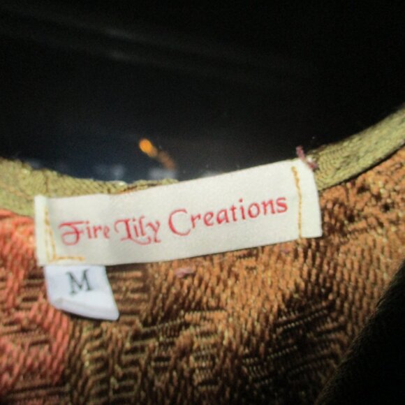 Pinafore/Apron/ Over- dress upcycled linen tablecloth and brocade - Picture 9 of 9